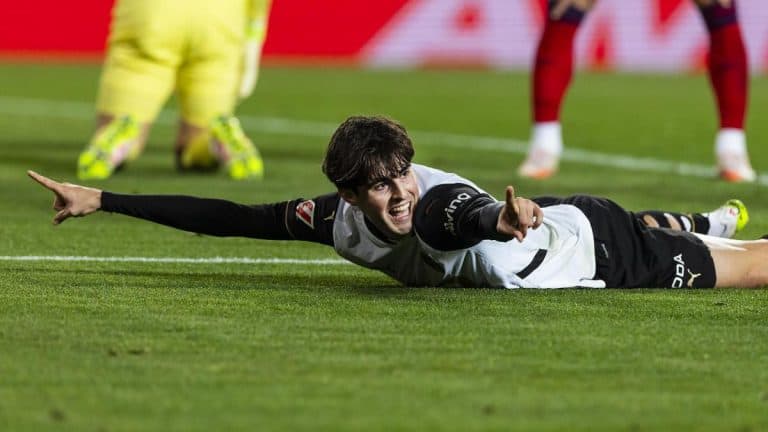 Manchester United, Atletico and Milan await verdict on 22-year-old starlet