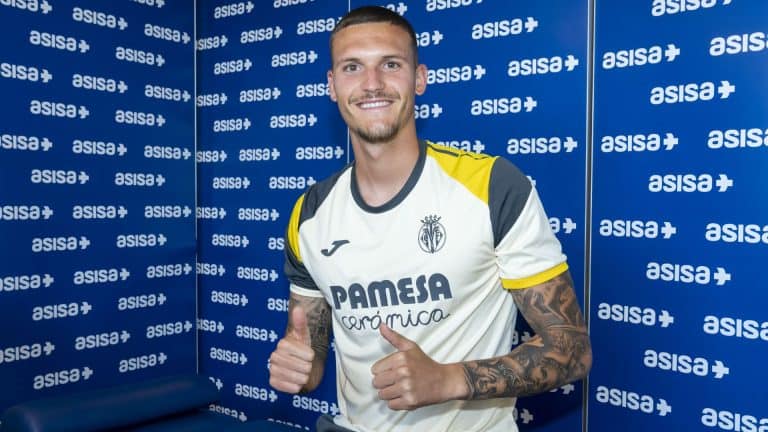 Villarreal sign ex-Real Madrid defender