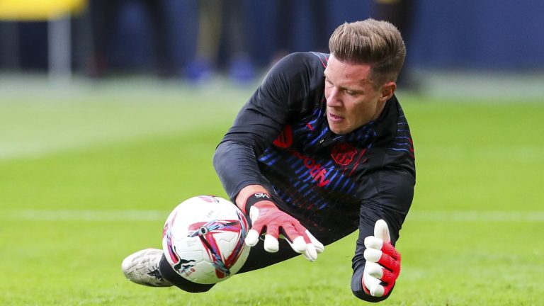 Marc-Andre ter Stegen 'bans' Barcelona medics from his home